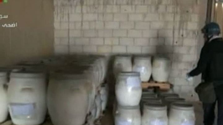 Инспекторы повесили пломбы на все склады химоружия в Сирии