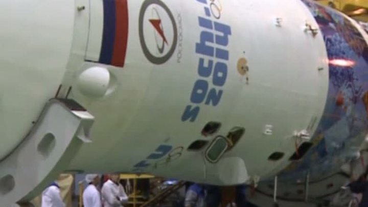 Олимпийский факел на орбиту доставят самые опытные космонавты
