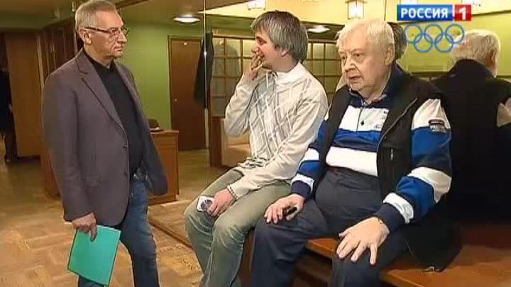 Актеры "Табакерки" устроили акцию в помощь коллегам по цеху