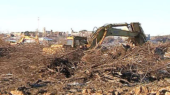 На реке Зея возле Благовещенска возводят защитные сооружения