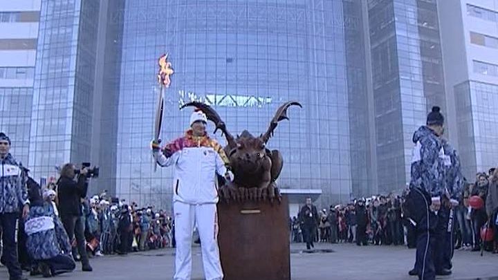 Олимпийский огонь шагает по Владивостоку