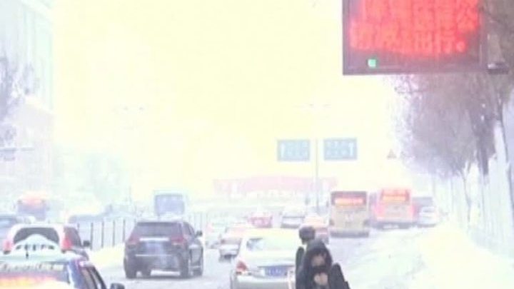 Поднебесную замело тоннами снега