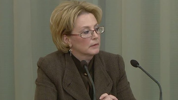 Глава Минздрава спасла охранника, упавшего в обморок на заседании правительства