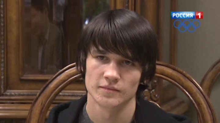 Ребенок, сбежавший от родителей-садистов, вышел на дипломатов