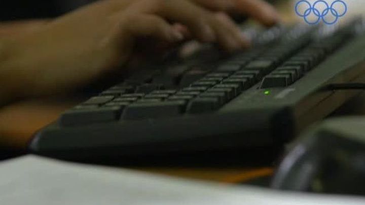Как научиться печатать со скоростью 900 знаков в минуту