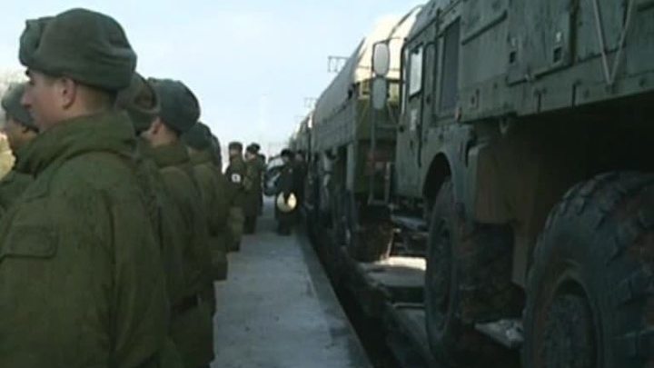 На юге России развертывают комплексы "Искандер-М"