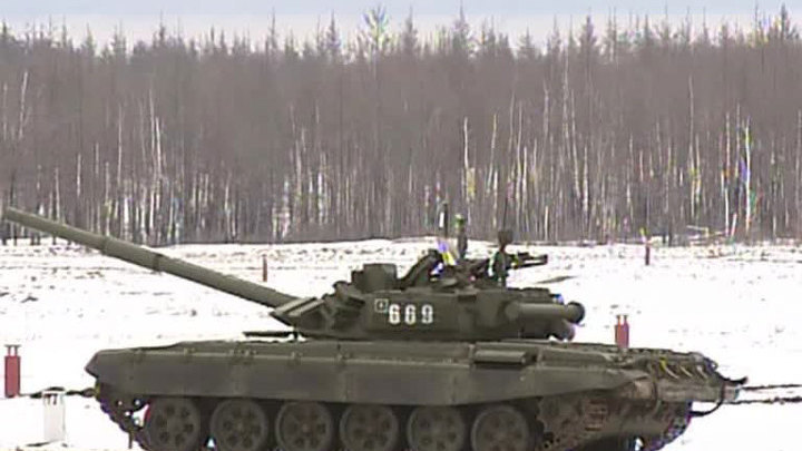 Нижегородская область. Обновленные танки Т-72БЗ на полигоне Мулино