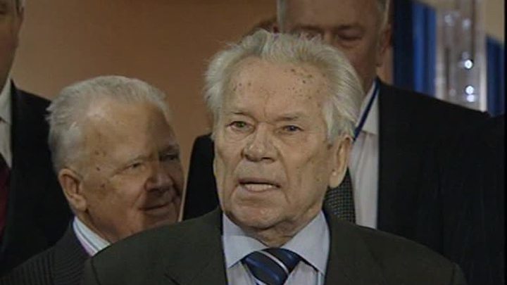 Не стало легендарного конструктора Калашникова