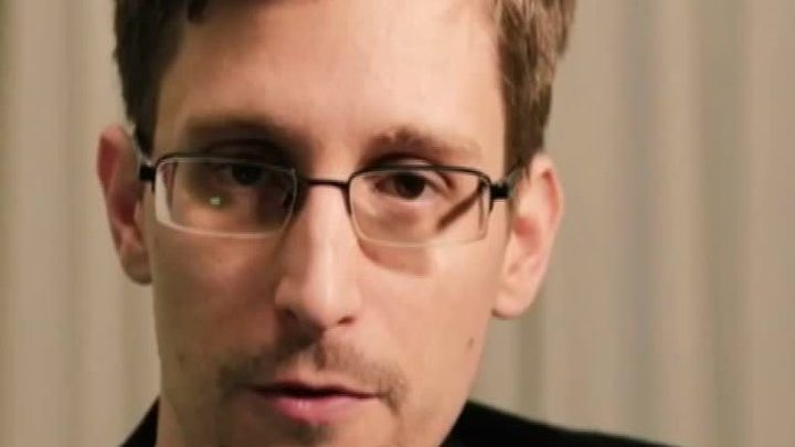 Сноуден обратится к британцам с рождественским посланием