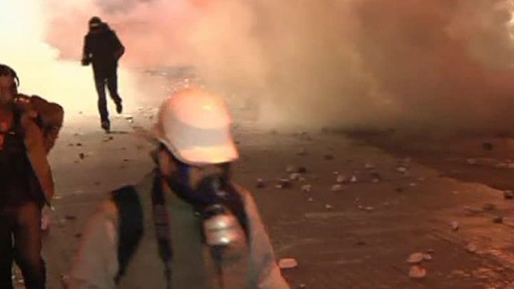 Турция митингует "за" и "против" премьер-министра Эрдогана