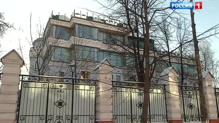 Готический замок купца Прохорова превратили в новодел