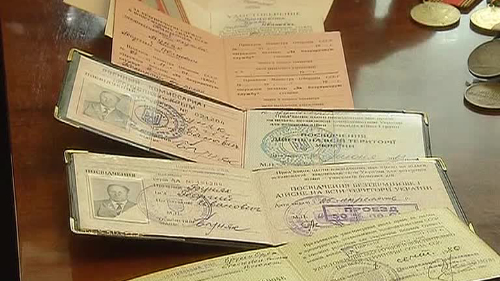 В Крыму начали работать мобильные группы ФМС