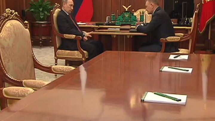 Мурманский губернатор ушел в отставку, а рязанский ответил за есенинские места