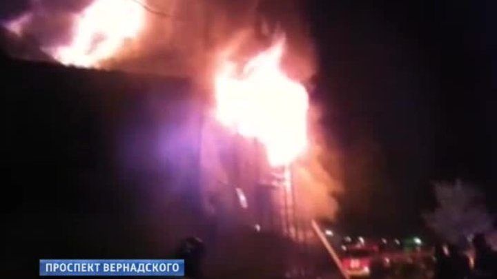 Автосервис сгорел вместе с общежитием для нелегалов