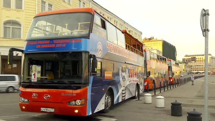 Двухэтажные автобусы для туристов рискуют разориться