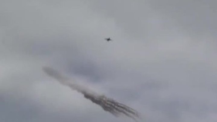 Атака на Луганск: обстрел с земли и воздуха