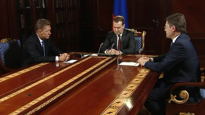 Медведев: позиция Киева по газу пахнет шантажом