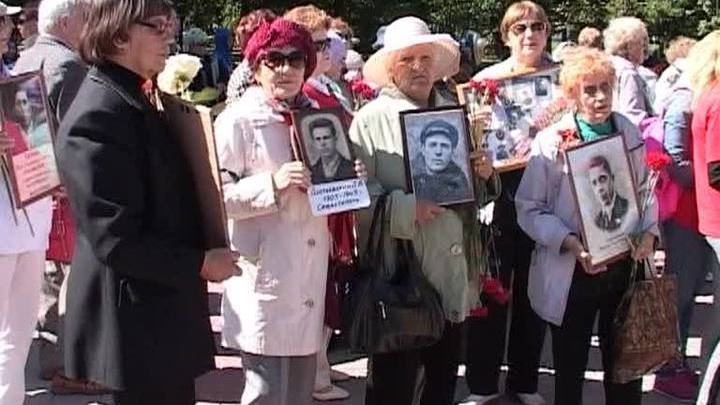 В Великом Новгороде  прошла  патриотическая  акция "Бессмертный полк"