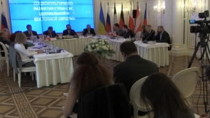 Сергей Арбузов: причина проблем в ЕС - недостаток неформального общения политиков и экспертов