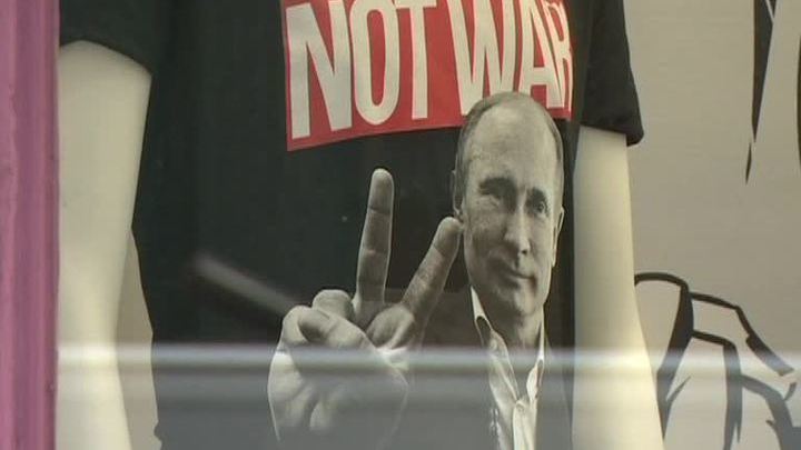 В Нью-Йорке открылся магазин футболок с изображением Путина