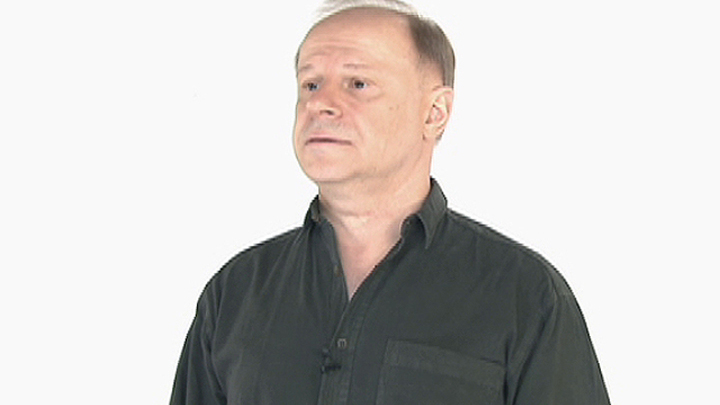 Читает Авангард Леонтьев