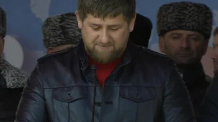 "Один гимн - одна страна": Кадыров поздравил жителей Чечни