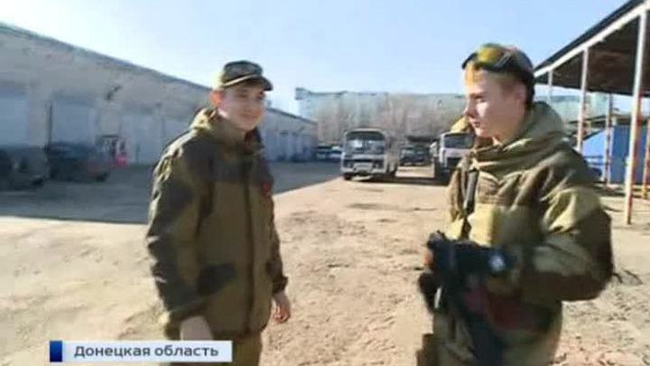 На школьном стадионе в Донецке взорвался снаряд. Есть погибшие