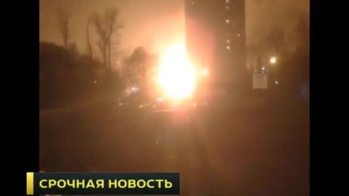 На МКАД загорелся автомобиль, перевозивший газовые баллоны
