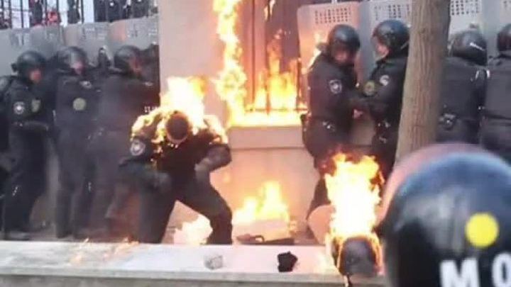 Без оглядки на нефть: Госдума приняла бюджет и заморозила зарплаты чиновникам