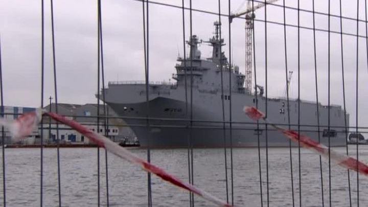 Олланд: Франция не может передать России "Мистраль" из-за обстановки на Украине