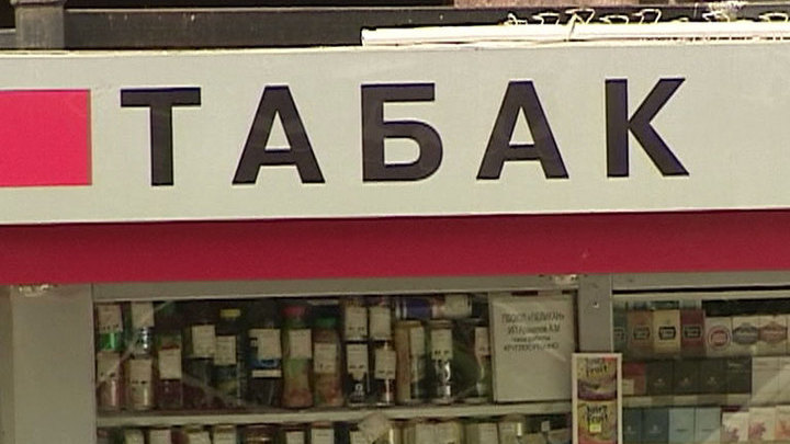 ФАС предлагает вернуть табак и алкоголь в ларьки