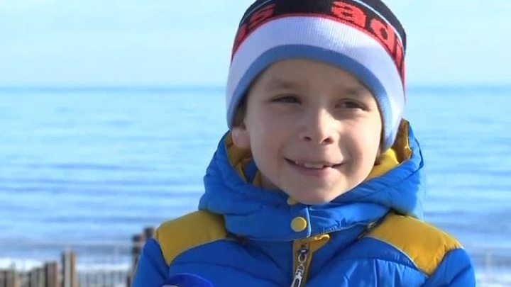 Путин стал Дедом Морозом для беженца из Донецка