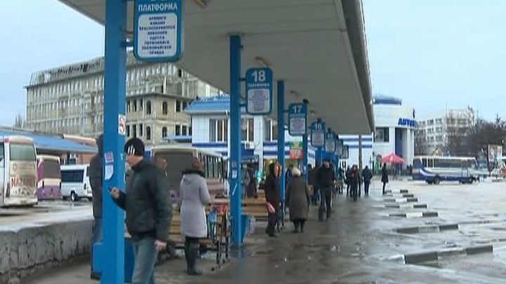 Пассажиров украинских поездов доставят в Крым на автобусах
