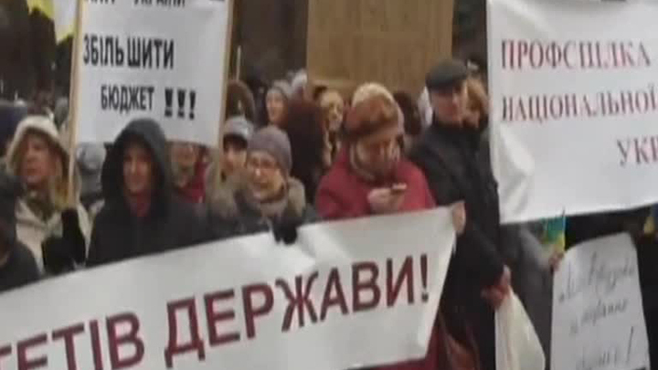 Полиция помешала "майданщикам" объяснить свою позицию депутатам Рады