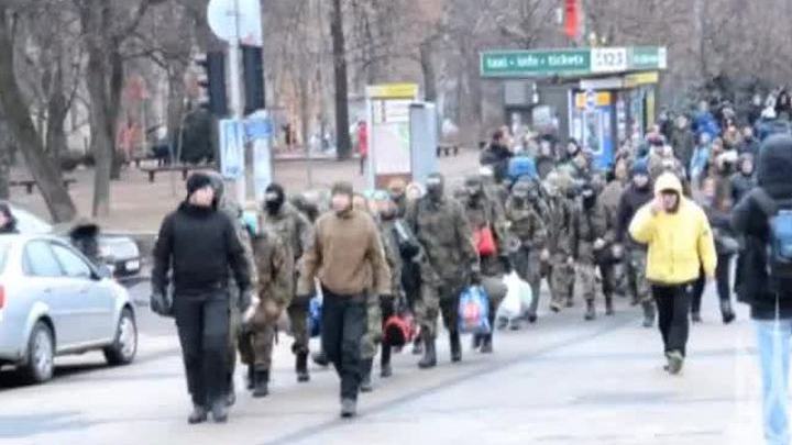 Полутонные бомбы и "Грады" на жителей юго-востока