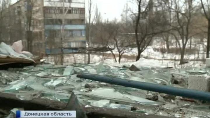 Полутонные бомбы и "Грады" на жителей юго-востока