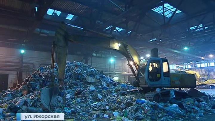 Дурно пахнущая история: ангар с мусором отравляет жизнь на севере Москвы