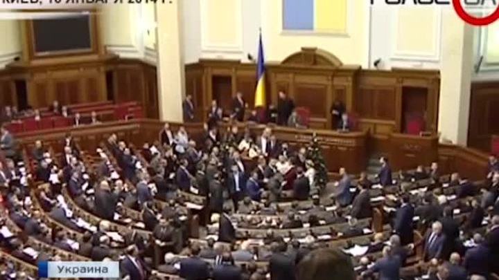 ЧП в Казани: торговый центр "Адмирал" сгорел почти полностью