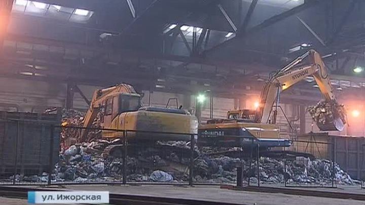 Свалка на Ижорской улице распугала соседей