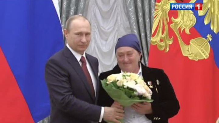 Путин наградил главных тружеников страны