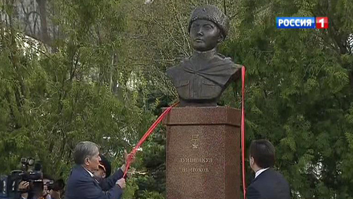 Генеральная репетиция Парада Победы: 200 единиц боевой техники на земле и 140 - в небе