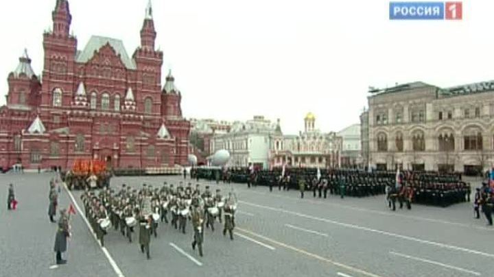 Исторический парад  прошел в Москве и Самаре