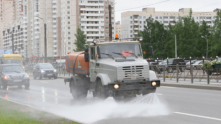 В Москве завтра промоют дороги со специальным шампунем