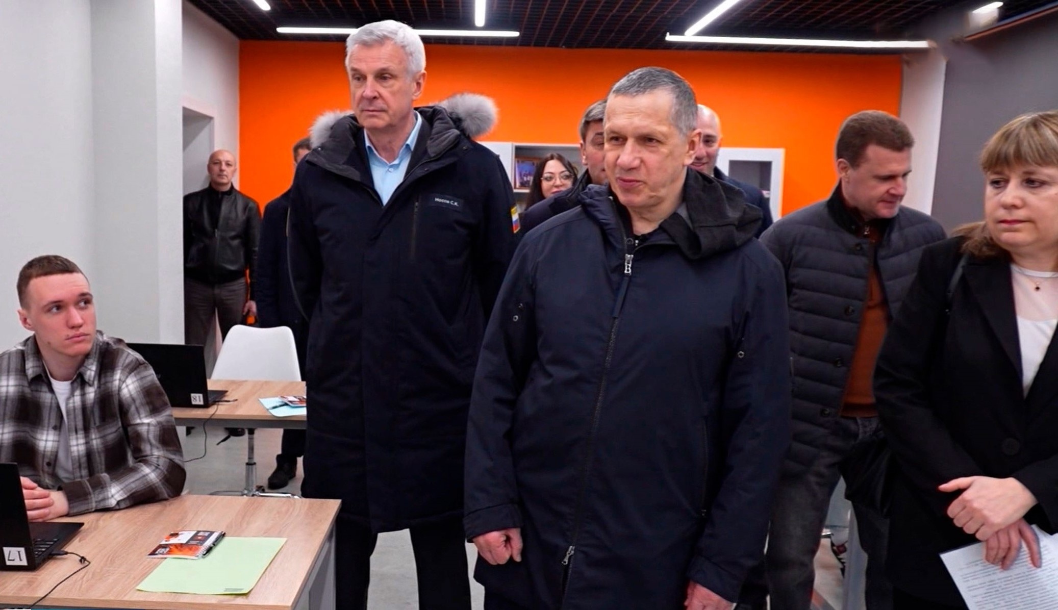 Юрий Трутнев посетил Центр опережающей профессиональной подготовки в Магадане