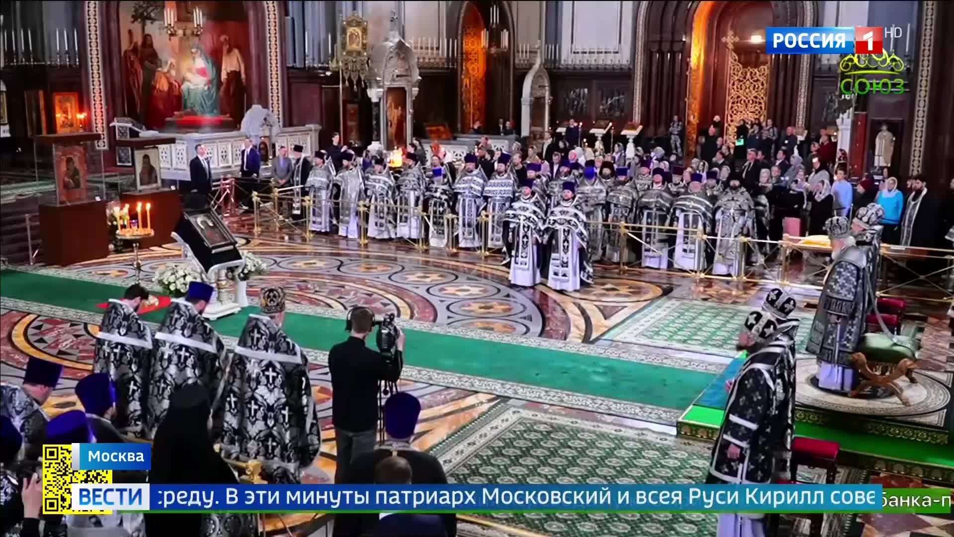 Патриарх Кирилл совершает литургию в Великую среду: день размышлений о выборе