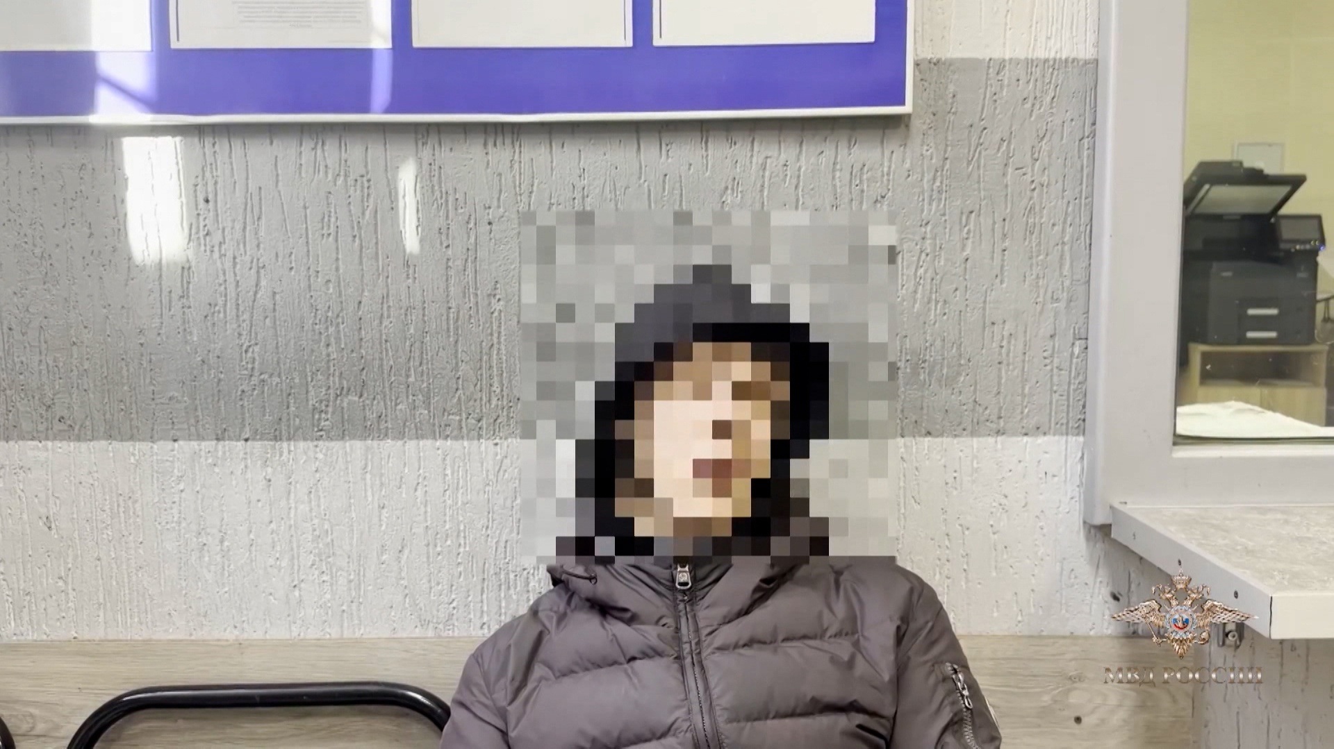 Полицейские Петербурга сняли с поезда зацепера со стажем