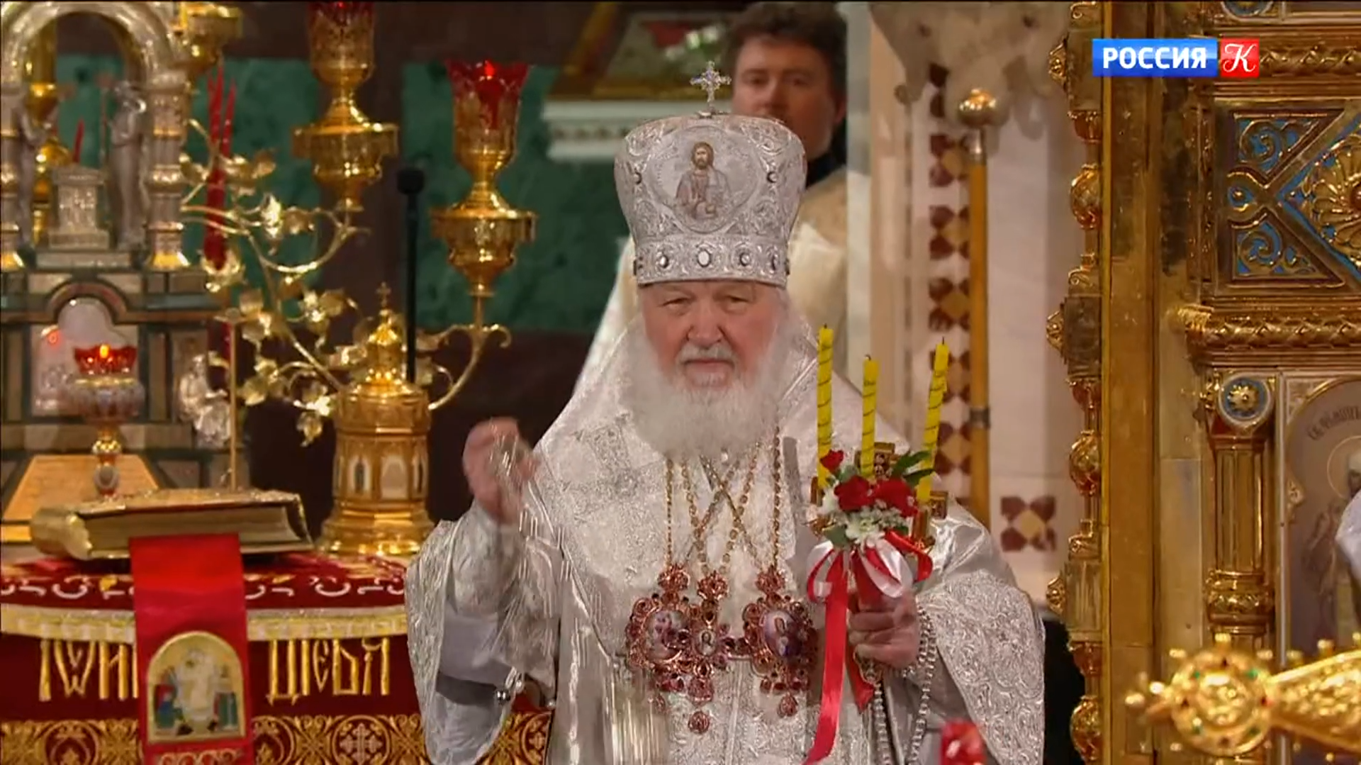 Православные верующие отмечают Светлое Христово Воскресение