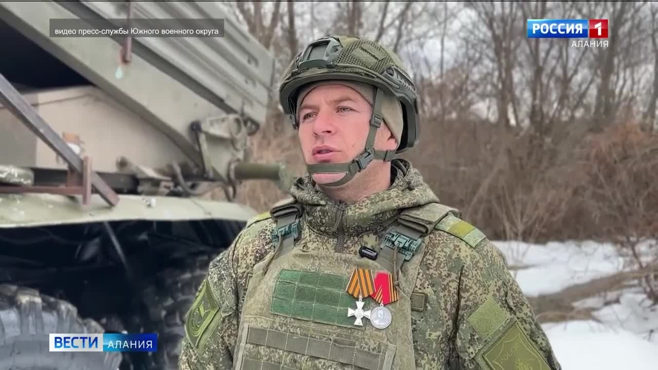 Командир расчета реактивной системы "Град" Константин Кабисов удостоен двух государственных наград