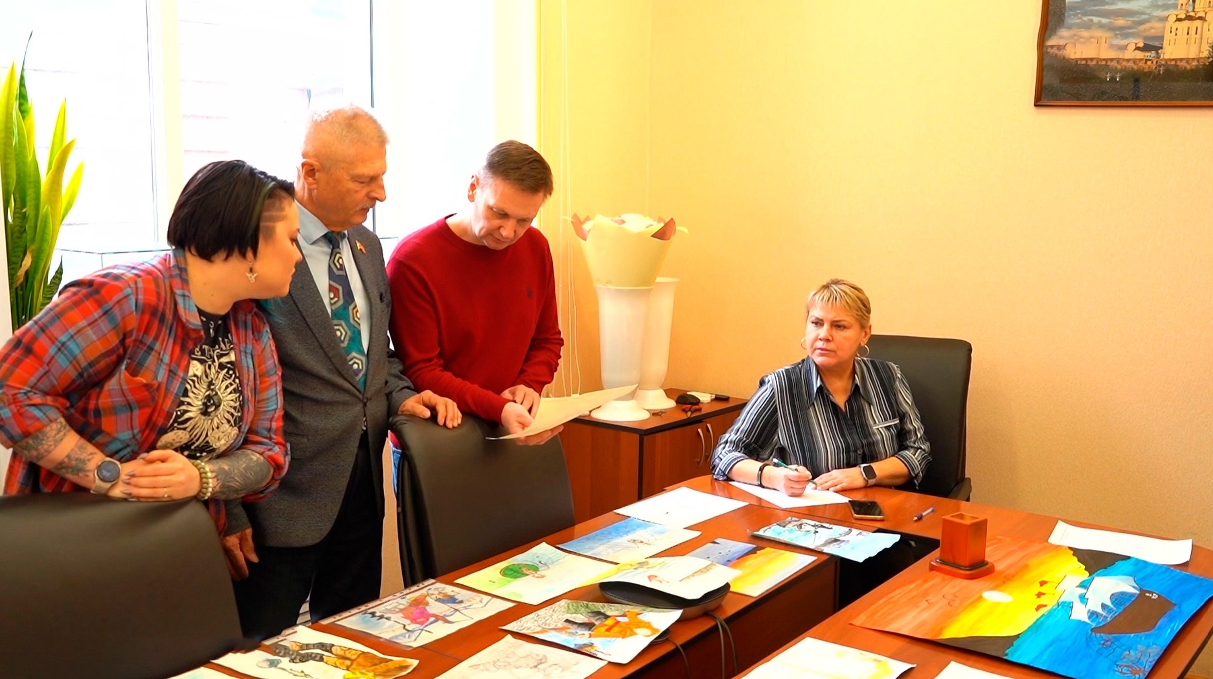 Жюри конкурса рисунков "Рыбаки охотского моря" определило 14 призеров