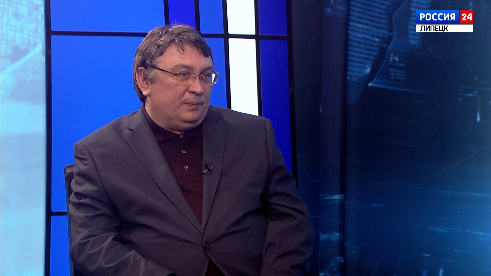Евгений Павлов о выплатах для работающих родителей